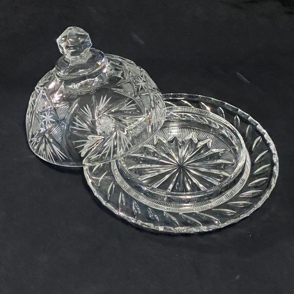 Eleanor American Cut Round Glass Cover Butter/Cheese Dish Pinwheel Fan Stars - Picture 3 of 11